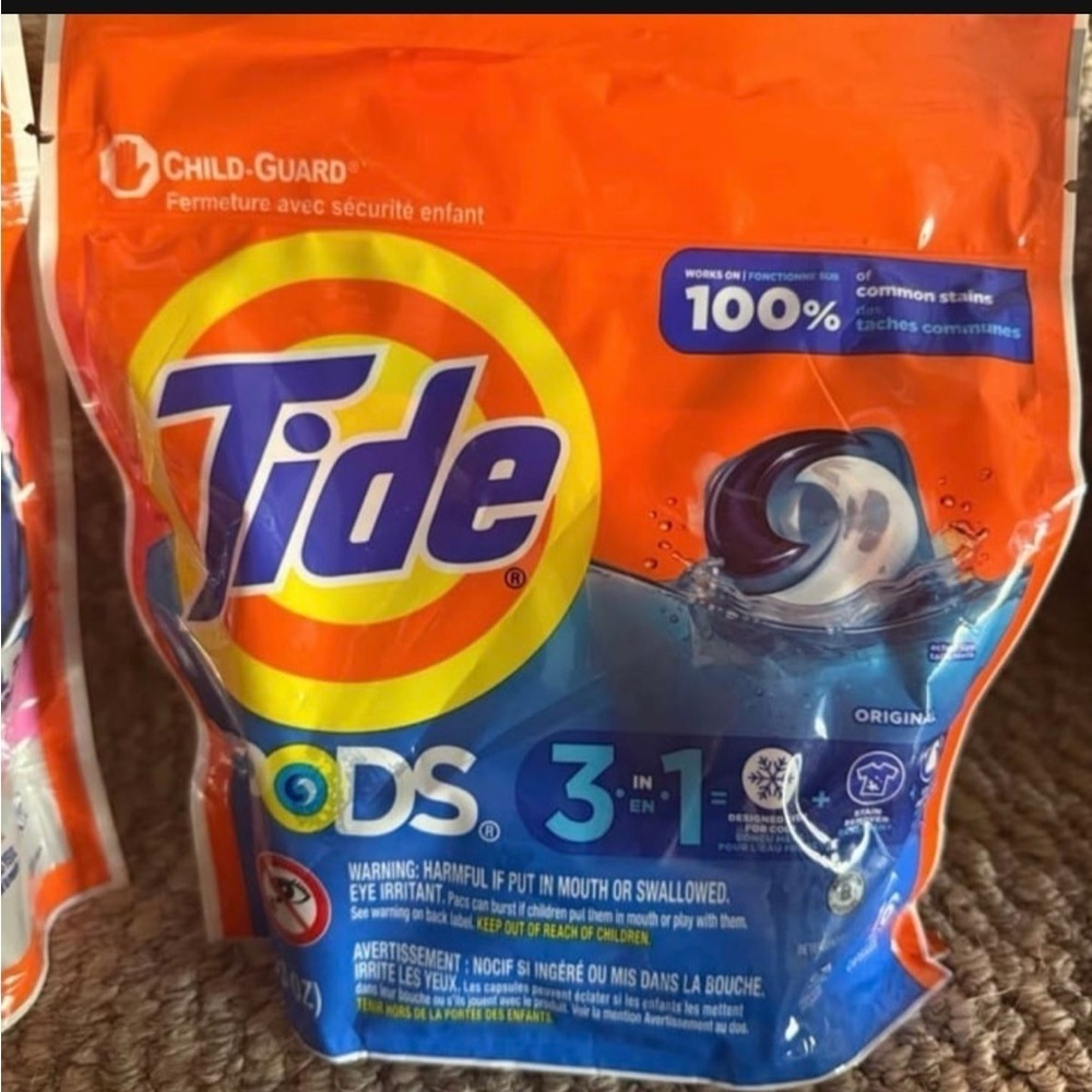 Tide Power PODS & PACS Bundle Stain Remover, Downy Fresh, Oxy Boost, Detergents - Picture 2 of 4
